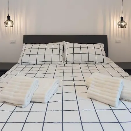 Super Moderno Apartman Biella